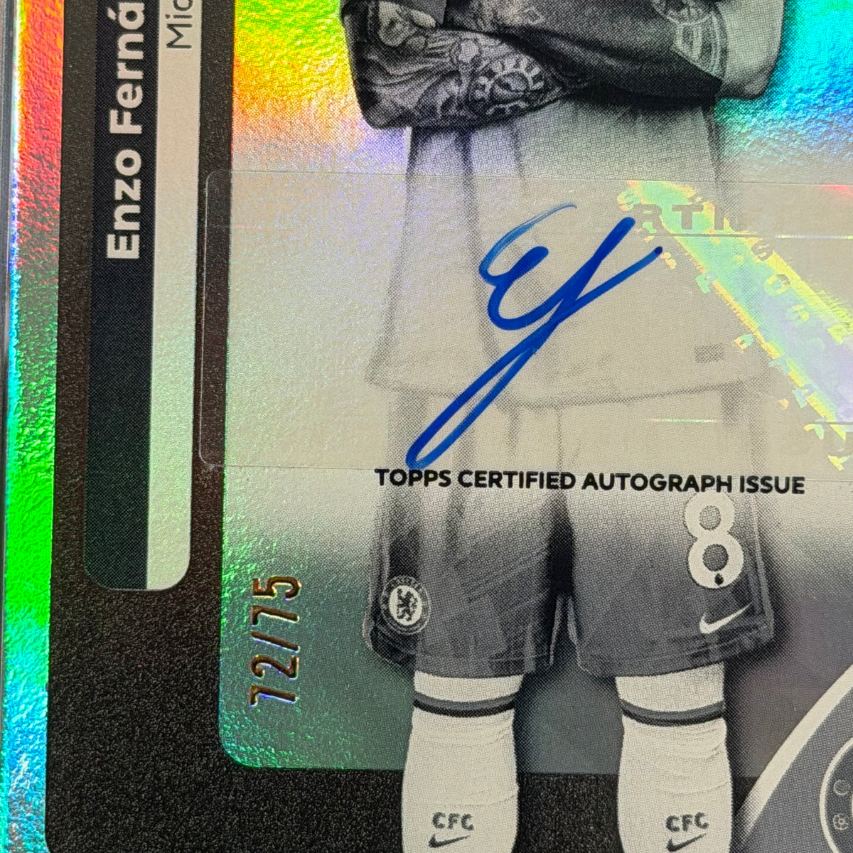 2025-26 Enzo Fernandez Chelsea Topps Premier League Black & White Rainbow Foil Autograph /75 Card (72/75)